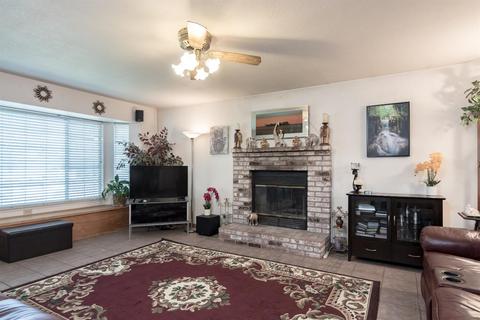 1328 Vanessa Ct, Ceres, CA 95307 photo 9