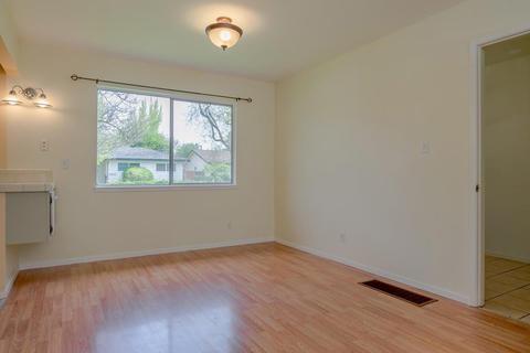 951 Pecan Pl, Davis, CA 95616 photo 11
