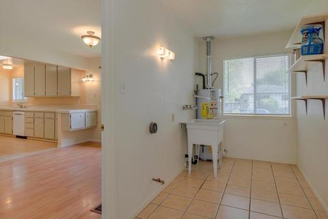 951 Pecan Pl, Davis, CA 95616 photo 21