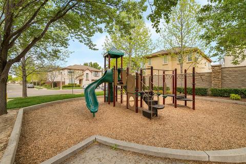 710 Equinox Loop, Lincoln, CA 95648 photo 36