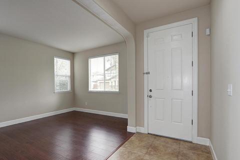 1074 Limestone Dr, Folsom, CA 95630 photo 4