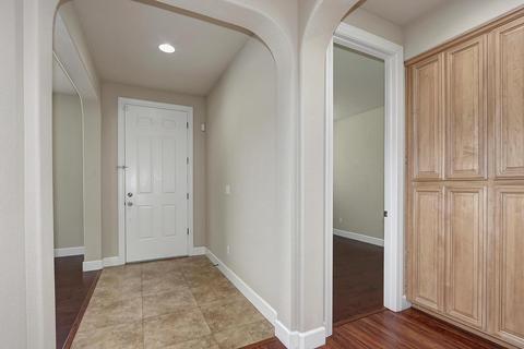 1074 Limestone Dr, Folsom, CA 95630 photo 3