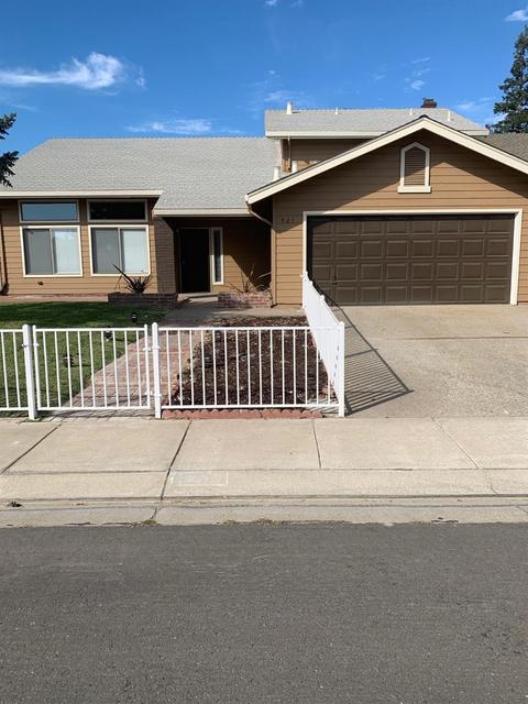 421 Nancy Dr, Ripon, CA 95366 photo 2