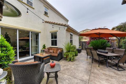 1352 Bugby Ln, Folsom, CA 95630 photo 24