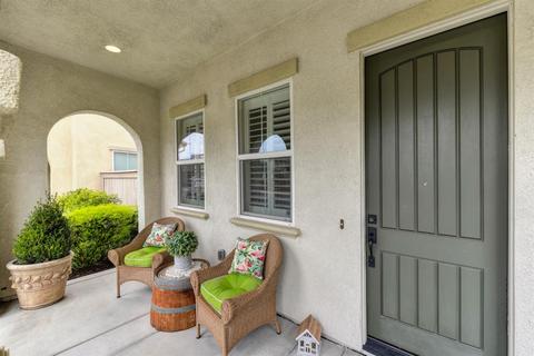 1352 Bugby Ln, Folsom, CA 95630 photo 3