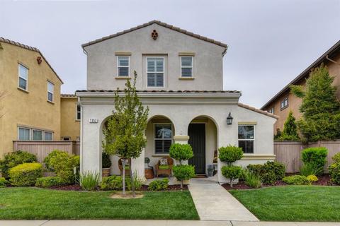 1352 Bugby Ln, Folsom, CA 95630 photo 2