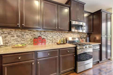 1352 Bugby Ln, Folsom, CA 95630 photo 12