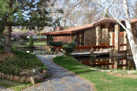 283 S Mountain View Rd, Bishop, CA 93514 photo 2