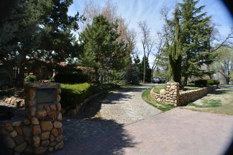 283 S Mountain View Rd, Bishop, CA 93514 photo 3