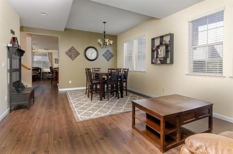 3 Bascom Ct, Sacramento, CA 95835 photo 2