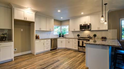 1101 W Pine St, Lodi, CA 95240 photo 1