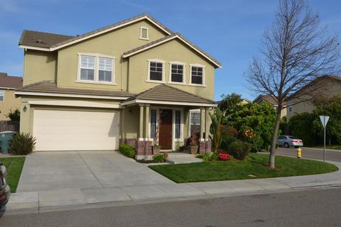2700 Amir Dr, Modesto, CA 95355 photo 1