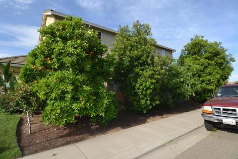 2700 Amir Dr, Modesto, CA 95355 photo 3