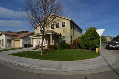 2700 Amir Dr, Modesto, CA 95355 photo 2