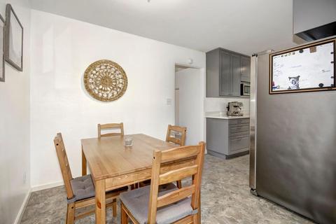 1321 Buckeye Ln, Davis, CA 95618 photo 9