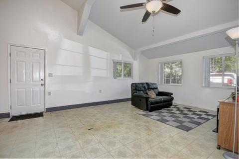 1321 Buckeye Ln, Davis, CA 95618 photo 17