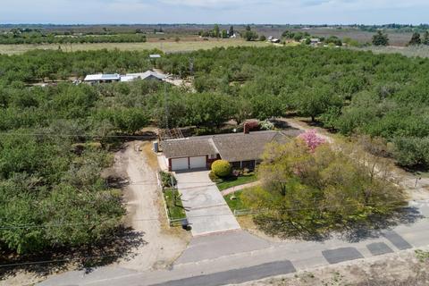 8331 Brady Rd, Oakdale, CA 95361 photo 4