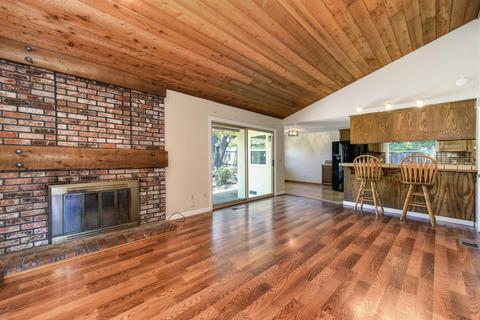 7245 Willowbank Way, Carmichael, CA 95608 photo 4