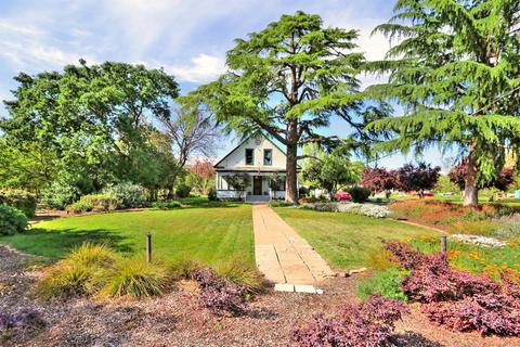13777 E Comstock Rd, Linden, CA 95236 photo 1
