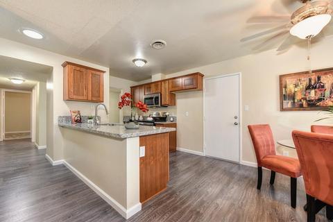 5866 Sharps Cir, Carmichael, CA 95608 photo 9
