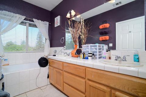 5529 North Ave, Carmichael, CA 95608 photo 18