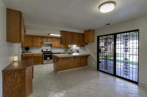 1621 Pink Ave, Ceres, CA 95307 photo 12