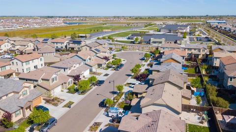 18269 Exeter Ct, Lathrop, CA 95330 photo 50