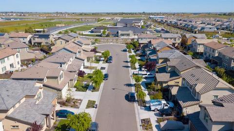 18269 Exeter Ct, Lathrop, CA 95330 photo 49