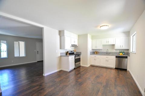 1613 Pelton Ave, Modesto, CA 95351 photo 8