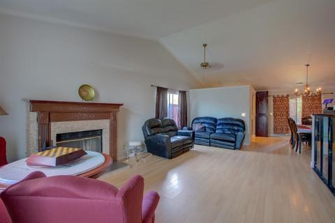 1308 Conrad Way, Modesto, CA 95358 photo 3