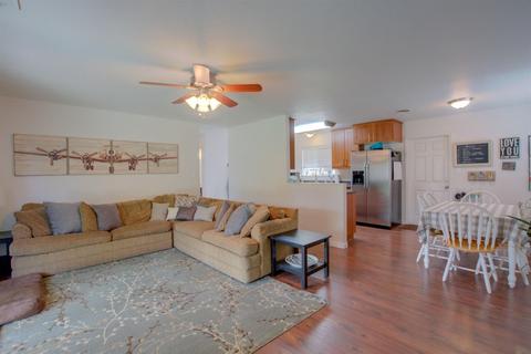 2721 Dow St, Turlock, CA 95382 photo 3