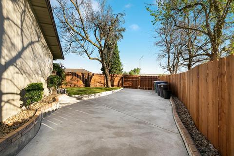 1295 Hunt Rd, Manteca, CA 95337 photo 36