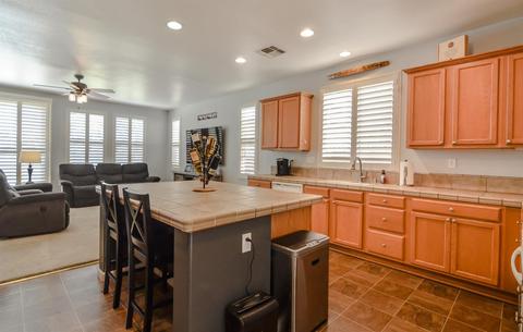 1129 Gaugin Way, Patterson, CA 95363 photo 4
