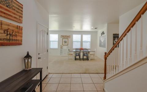 1129 Gaugin Way, Patterson, CA 95363 photo 3