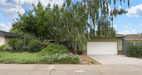 841 Cardinal St, Lodi, CA 95240 photo 2