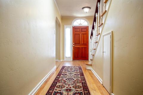 127 Park Ave, Modesto, CA 95354 photo 4