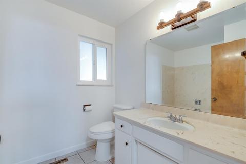 2066 Edgewood Dr, Lodi, CA 95242 photo 16