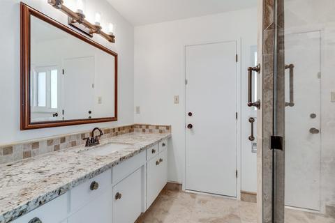 2066 Edgewood Dr, Lodi, CA 95242 photo 20