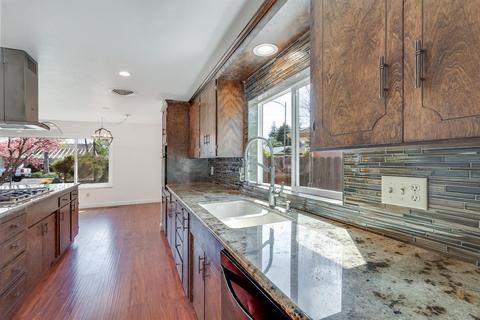 2066 Edgewood Dr, Lodi, CA 95242 photo 12