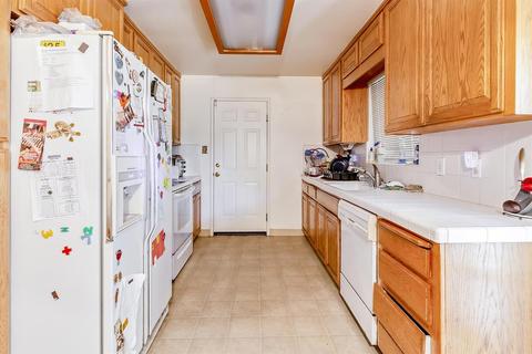 712 Park Ave, Manteca, CA 95337 photo 13