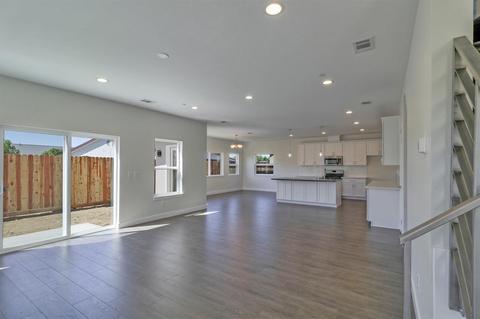 1272 Maxim Dr, Ceres, CA 95307 photo 11