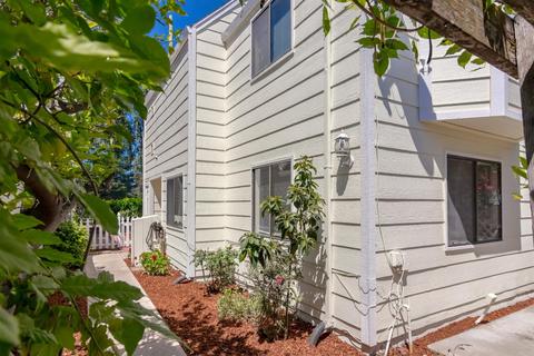 433 W Golf Cir, Manteca, CA 95337 photo 1