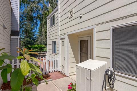 433 W Golf Cir, Manteca, CA 95337 photo 2