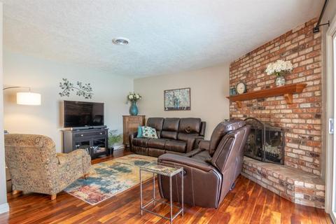 1832 Lobero, Modesto, CA 95355 photo 8