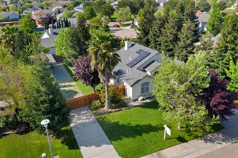 1022 Breakers Ct, Galt, CA 95632 photo 3