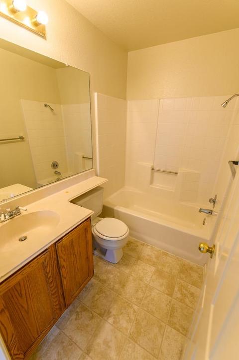 2008 Temescal Dr, Modesto, CA 95355 photo 10