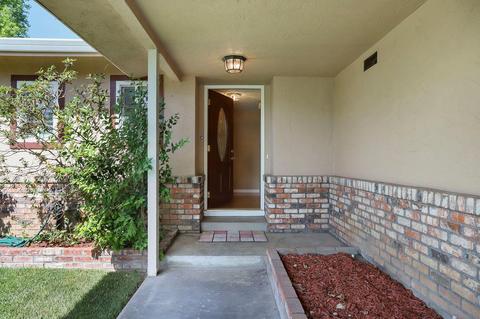 1003 Tudor St, Lodi, CA 95242 photo 2