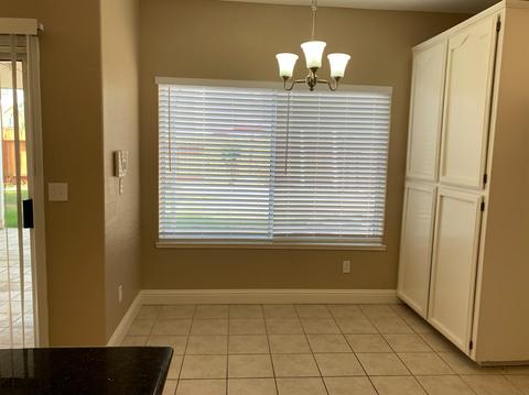 3513 Balfour Ln, Modesto, CA 95357 photo 9