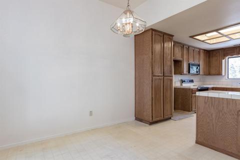 1601 Shadewood Dr, Modesto, CA 95355 photo 8