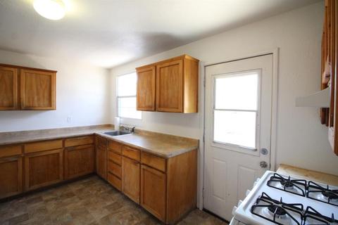 218 Locust Ave, Manteca, CA 95337 photo 6